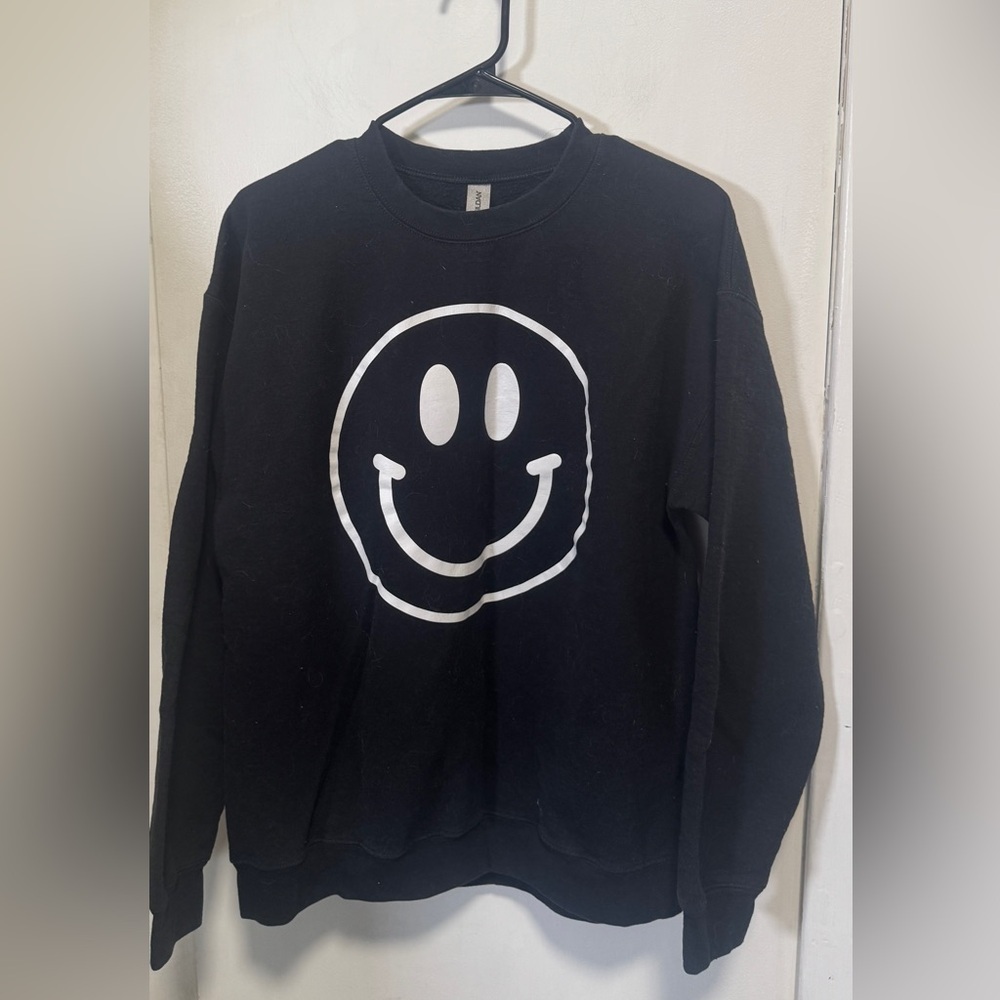 Gildan Black Crewneck Sweatshirt with White Smiley Graphic